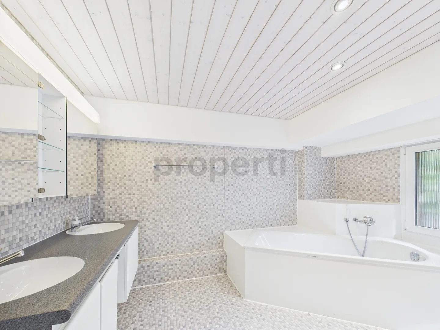 Charmante maisonette de 4,5 pièces dans un endroit calme à Wittnau - Photo 8 sur 10