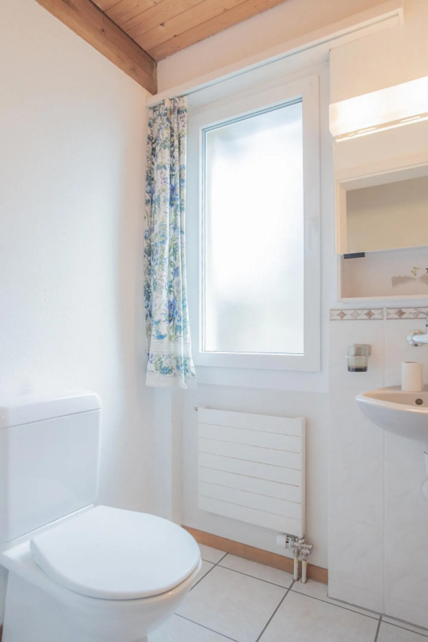 Qualité de vie et de logement dans un emplacement ensoleillé et calme - Photo 9 sur 12