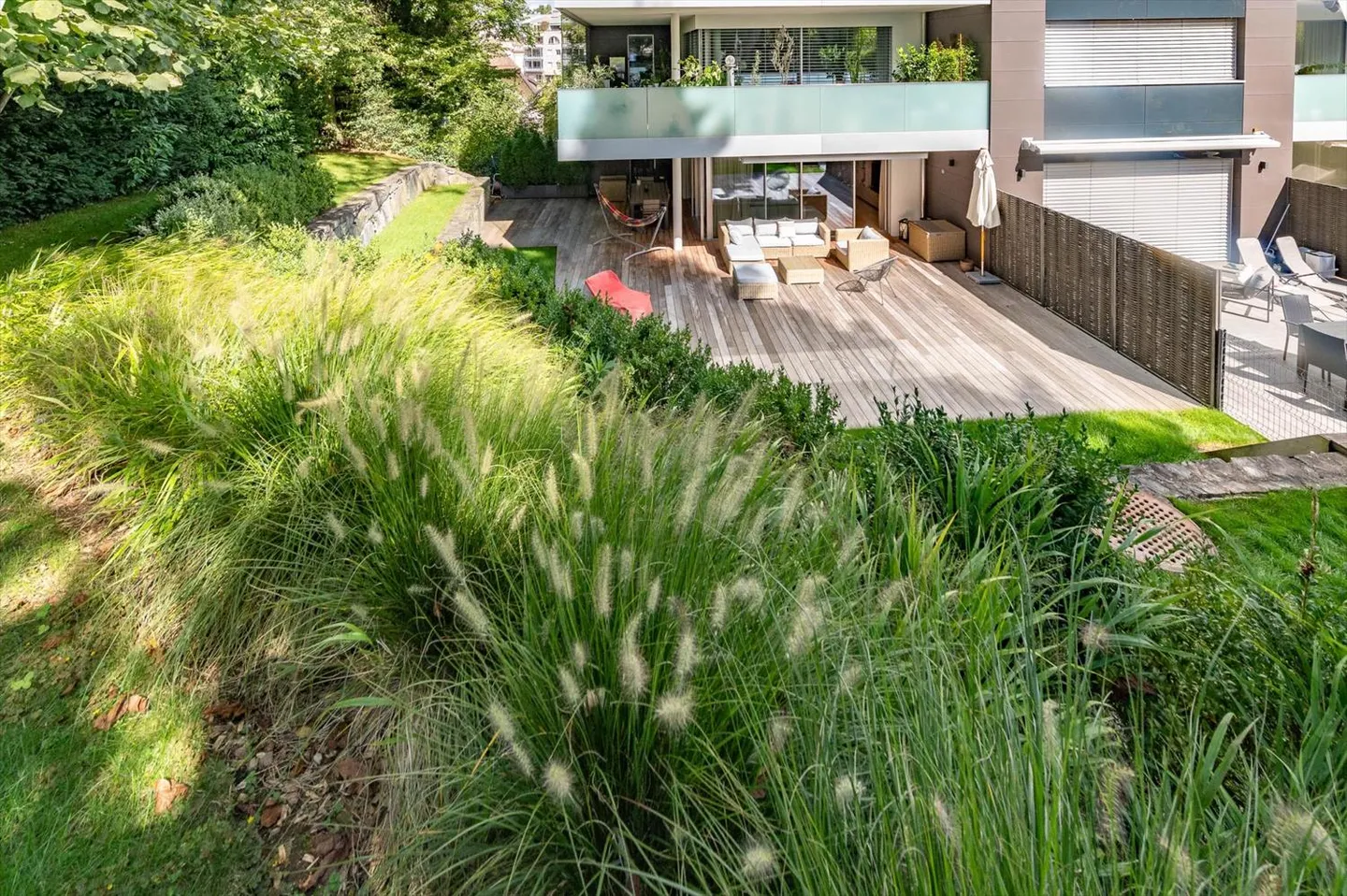 Superb 5.5-room apartment with a garden in the center of Nyon - Photo 7 of 10