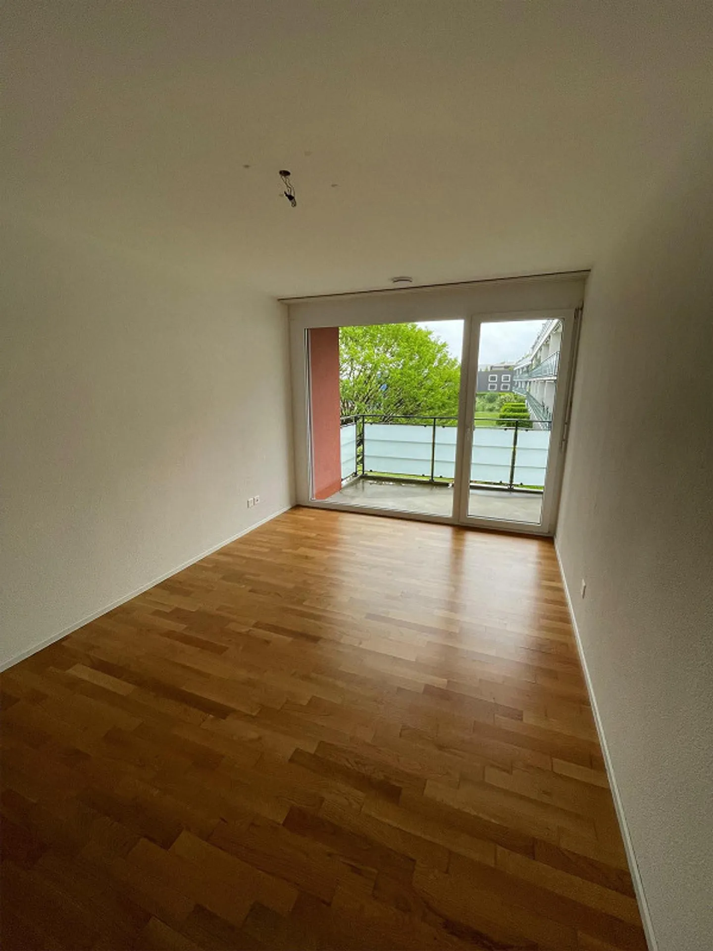 Comfortable living on the ground floor 3.5 rooms in the best location - Photo 7 of 11