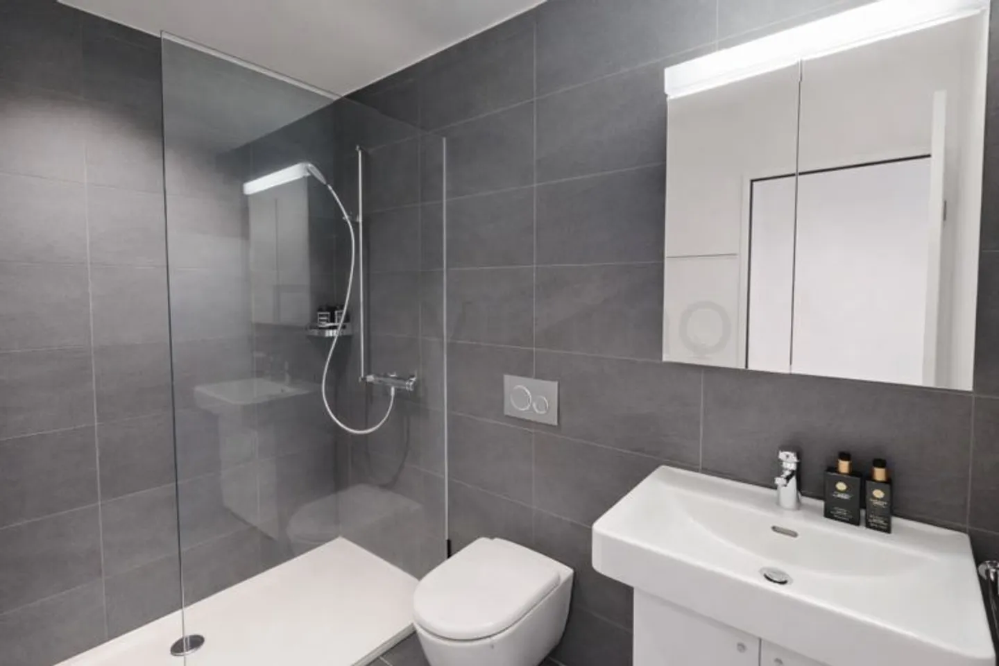 Moderne 3.5-Zimmerwohnung in Holziken - Foto 12 von 13