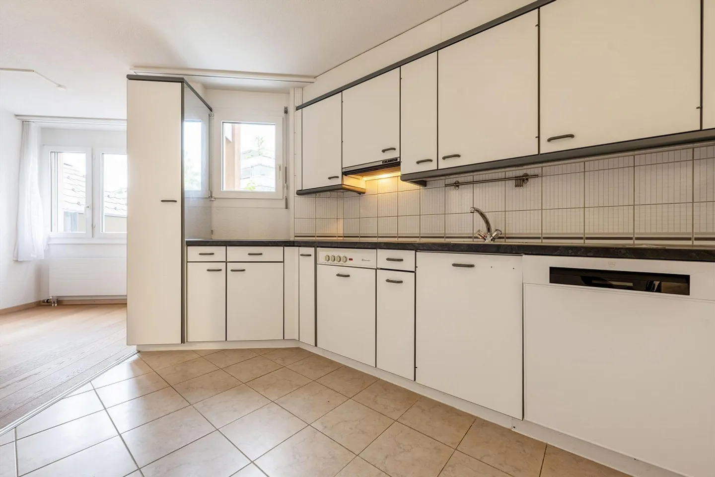 Appartement de jardin ensoleillé à Thun - Photo 2 sur 13