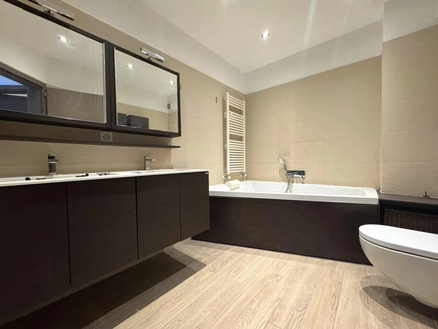 Duplex esclusivo con vista lago - Foto 12 di 16