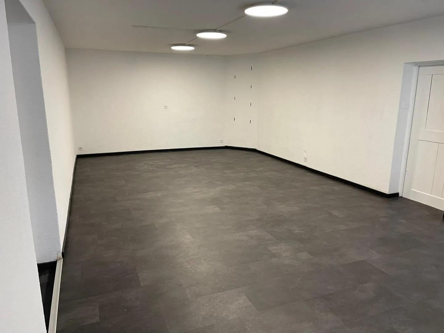 Retail Space - Photo 7 of 8