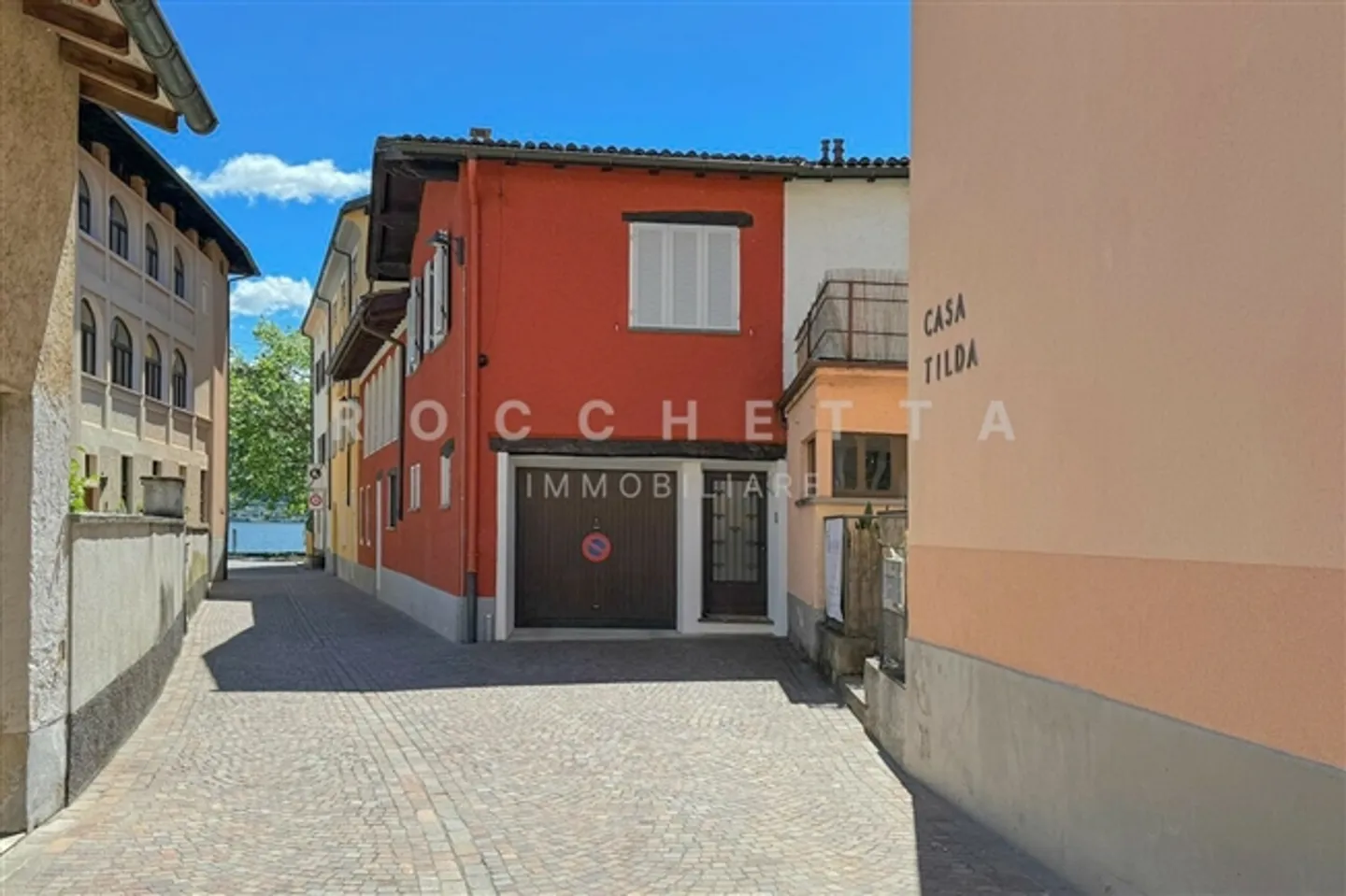 Eleganza Mediterranea con Appartamento per Ospiti a Due Passi dal Lago - Foto 3 di 17