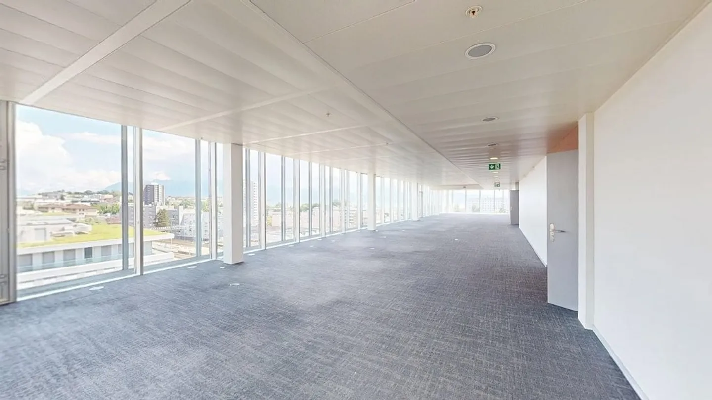 Modular and fully equipped offices in the heart of Malley-Gare - Photo 3 of 12