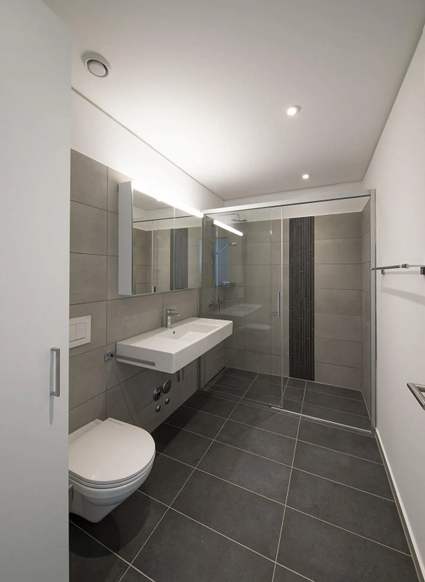 Hoch hinaus in Zürich Altstetten - Traumwohnung im 24. Stockwerk! - Photo 4 sur 10