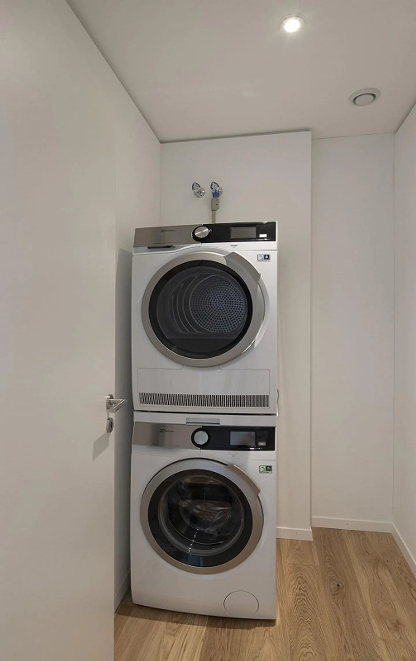 Hoch hinaus in Zürich Altstetten - Traumwohnung im 24. Stockwerk! - Photo 9 sur 10