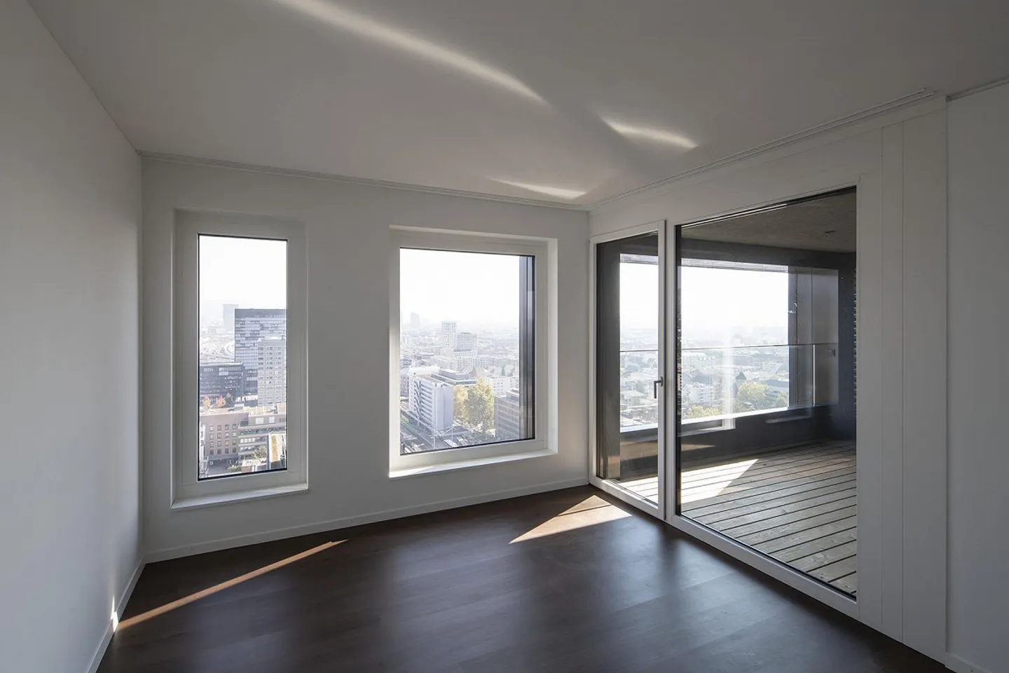 Hoch hinaus in Zürich Altstetten - Traumwohnung im 24. Stockwerk! - Photo 6 sur 10