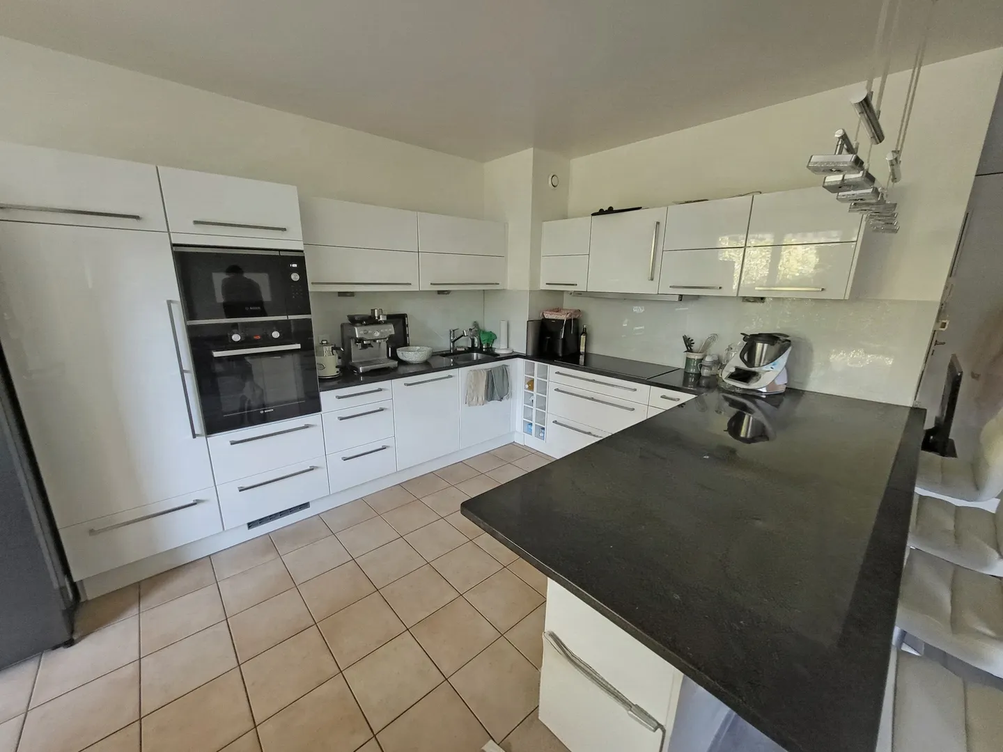 Luxury Garden Apartment - Photo 1 of 3