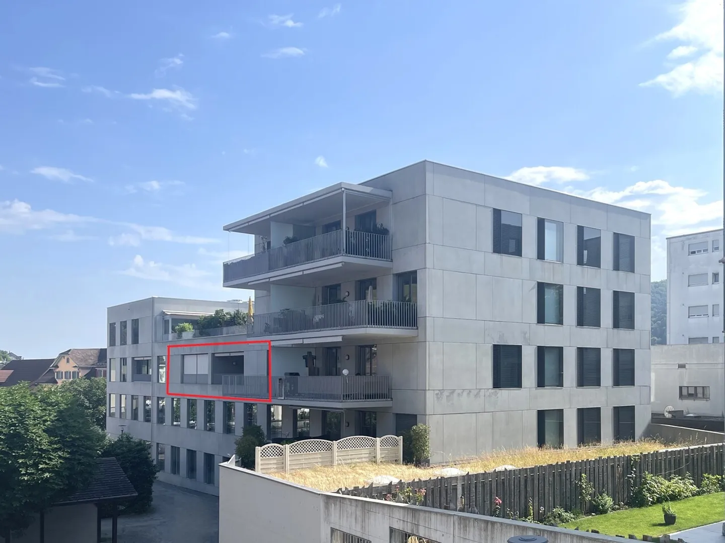 Central & Charming: Spacious 4½-Room Oasis in Willisau - Photo 1 of 14