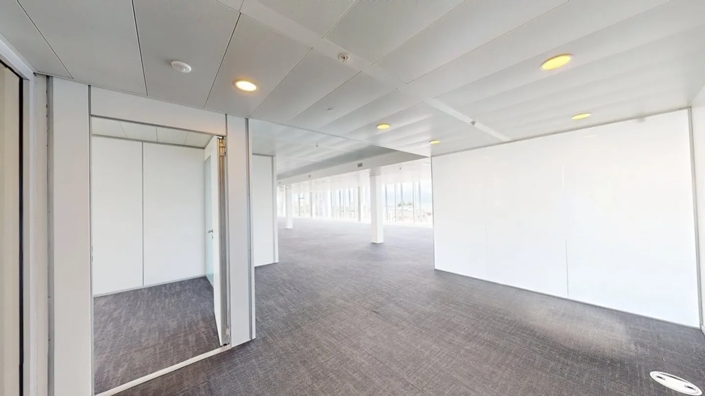 Modular and fully equipped offices in the heart of Malley-Gare - Photo 4 of 12