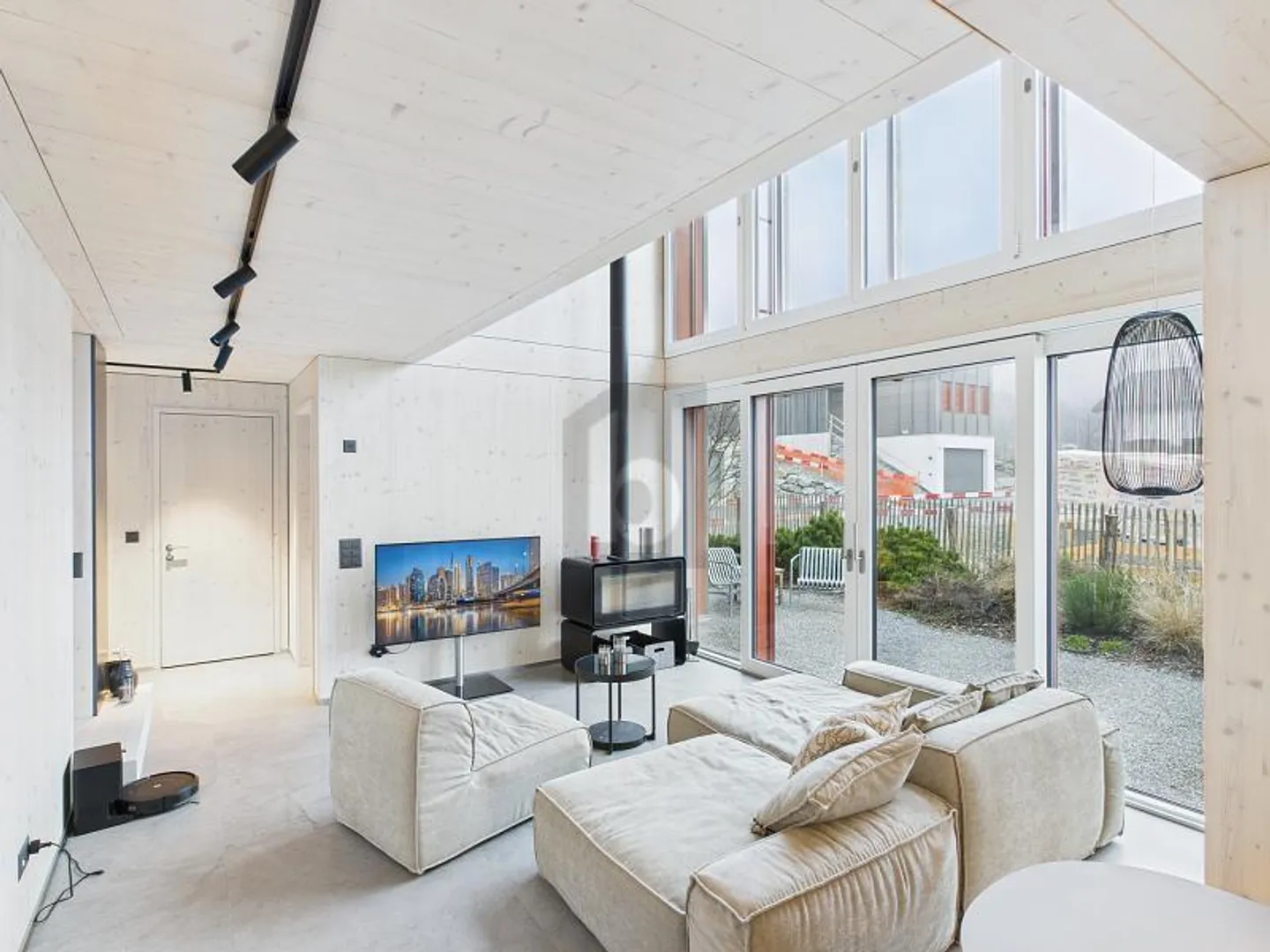 CASA DI ALTA GAMMA, ESCLUSIVA, ARREDATA, PRONTA PER ESSERE ABITATA! - Foto 1 di 6