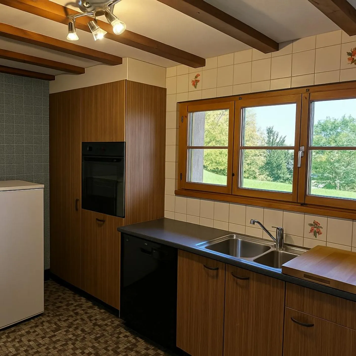 In the middle of nature and yet close to the facilities - Photo 12 of 13