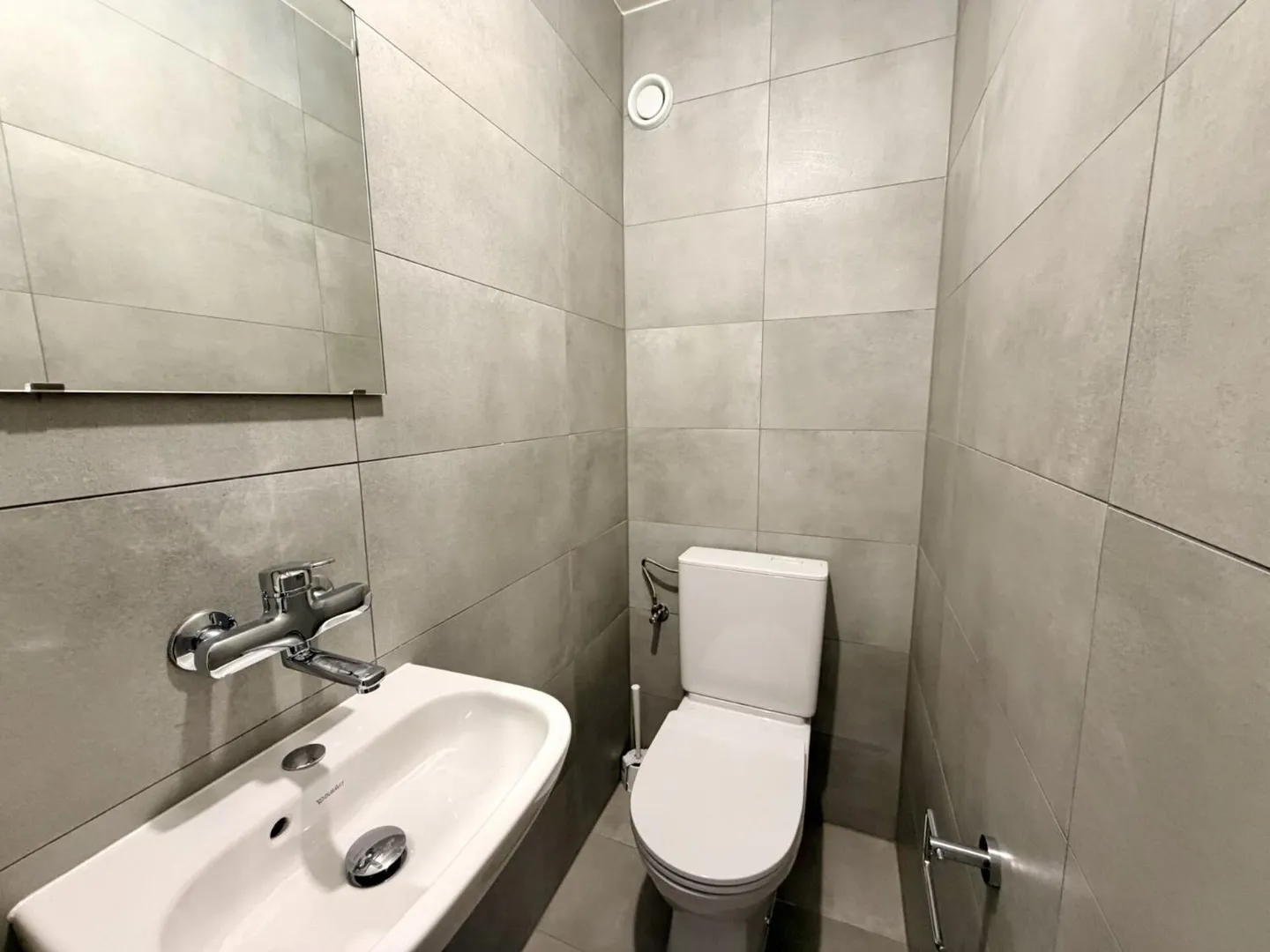 Renoviert und möbliert! 2,5-Zimmer-Wohnung im 5. Stock - Foto 8 von 8