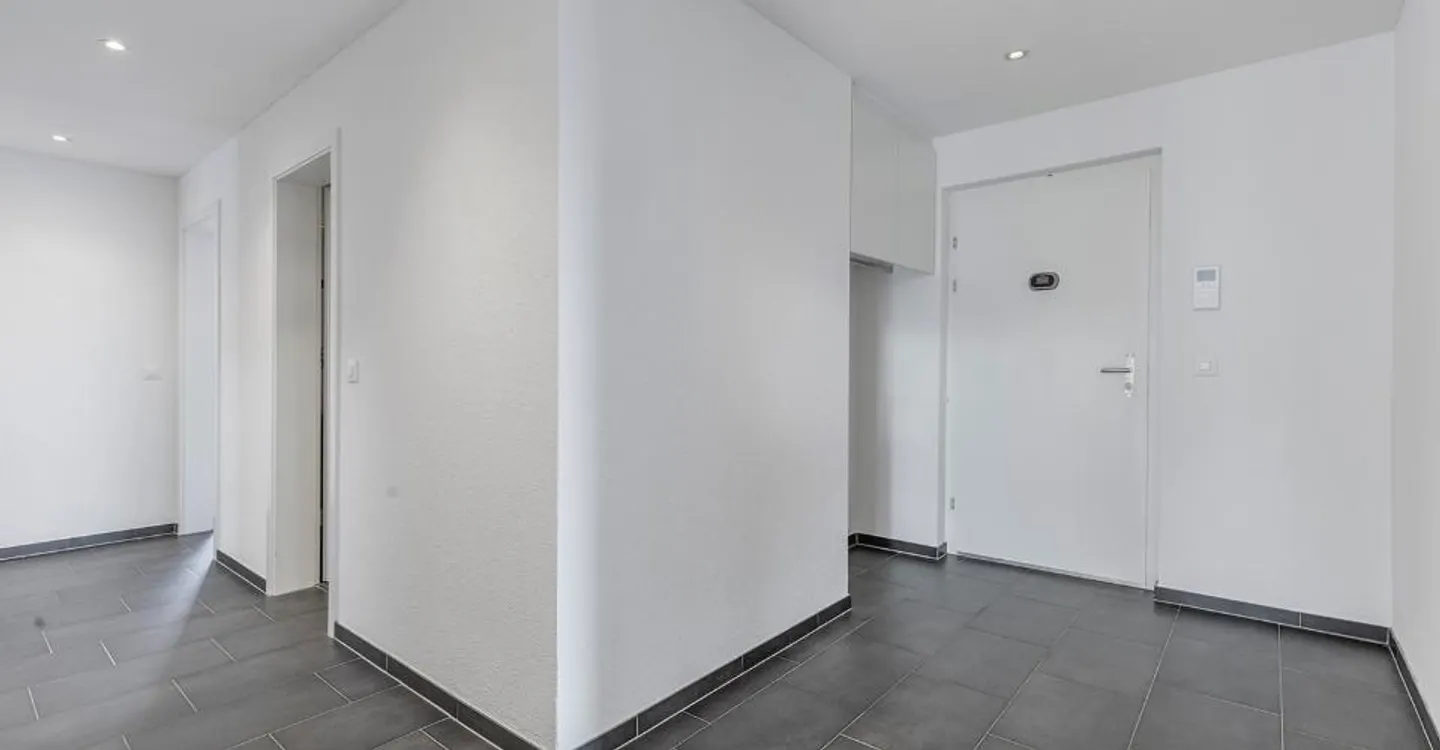 Sonnige Familienwohnung mit Balkon - Foto 2 von 10