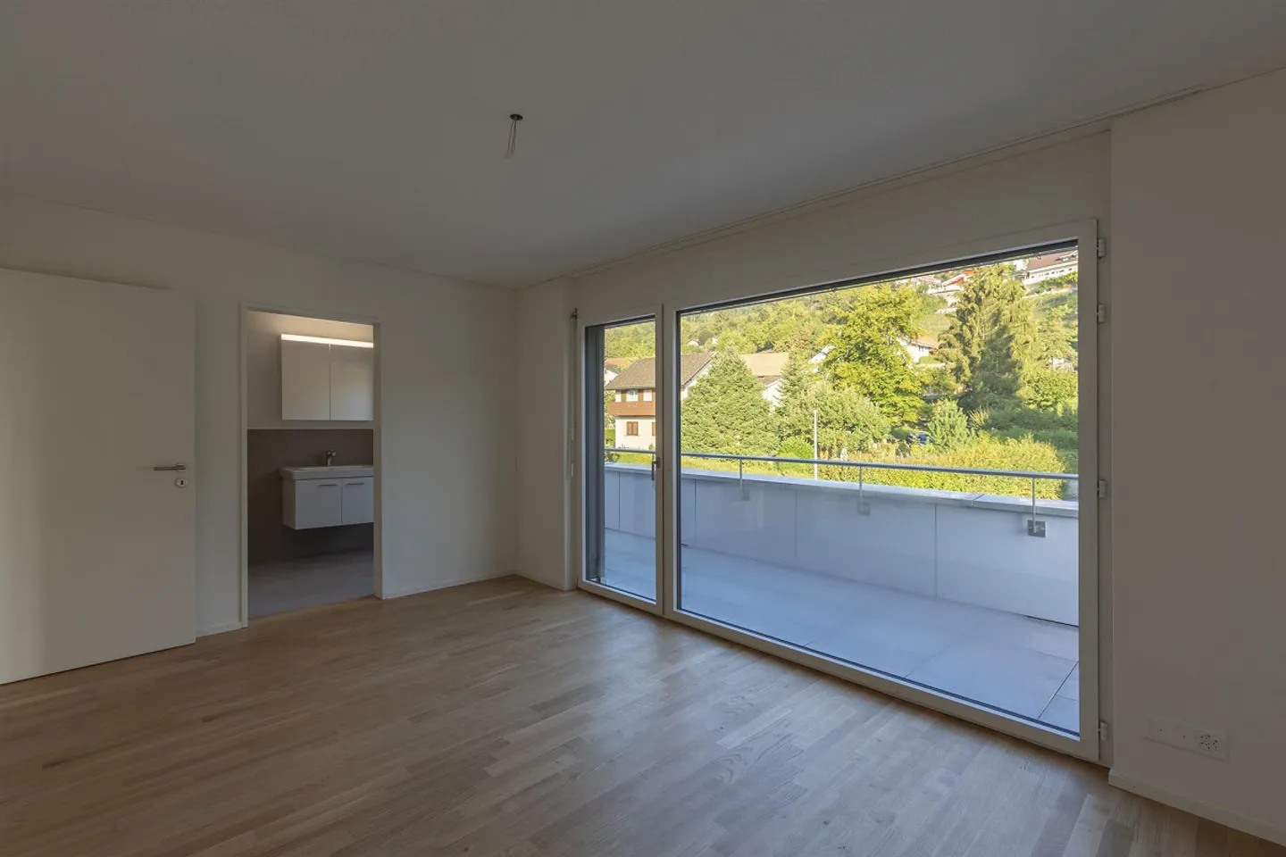 Appartamento Attico Moderno con Terrazza Soleggiata - Foto 4 di 10