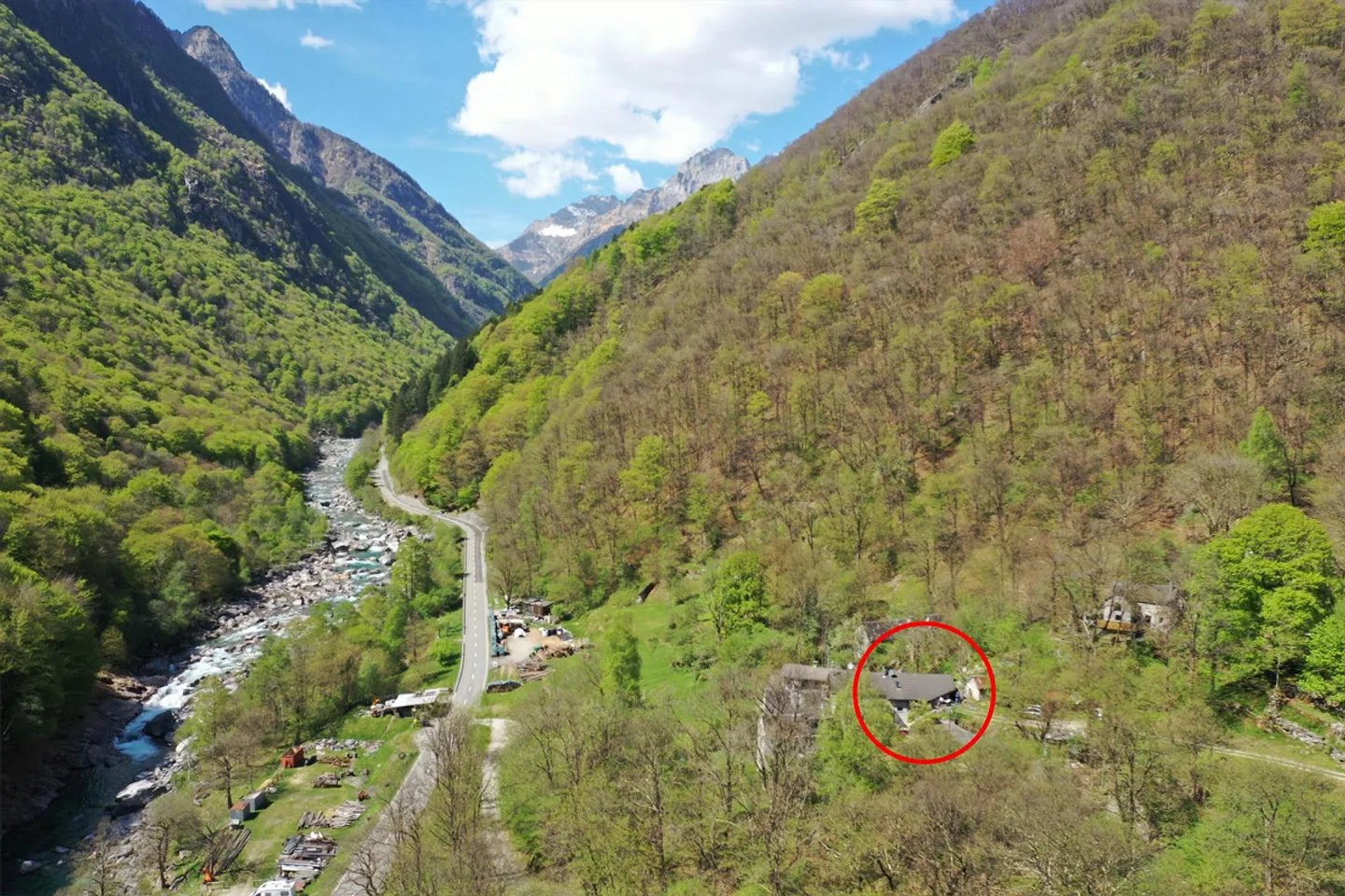 Grande Maison Rustique dans un Emplacement Calme dans le Beau Verzascatal - Photo 2 sur 22