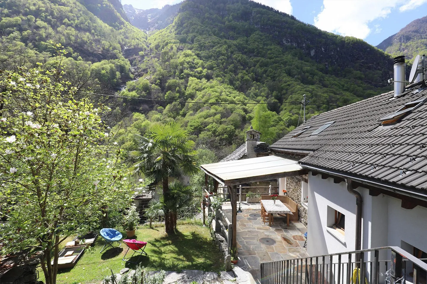 Grande Maison Rustique dans un Emplacement Calme dans le Beau Verzascatal - Photo 3 sur 22