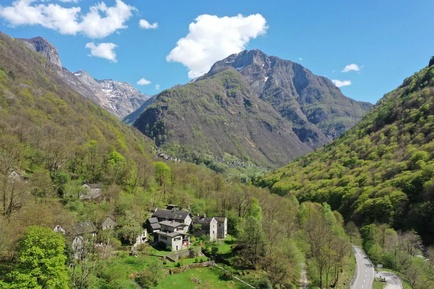 Grande Maison Rustique dans un Emplacement Calme dans le Beau Verzascatal - Photo 22 sur 22