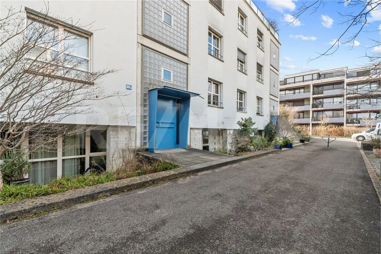 Quiet living in the city - Photo 5 of 8