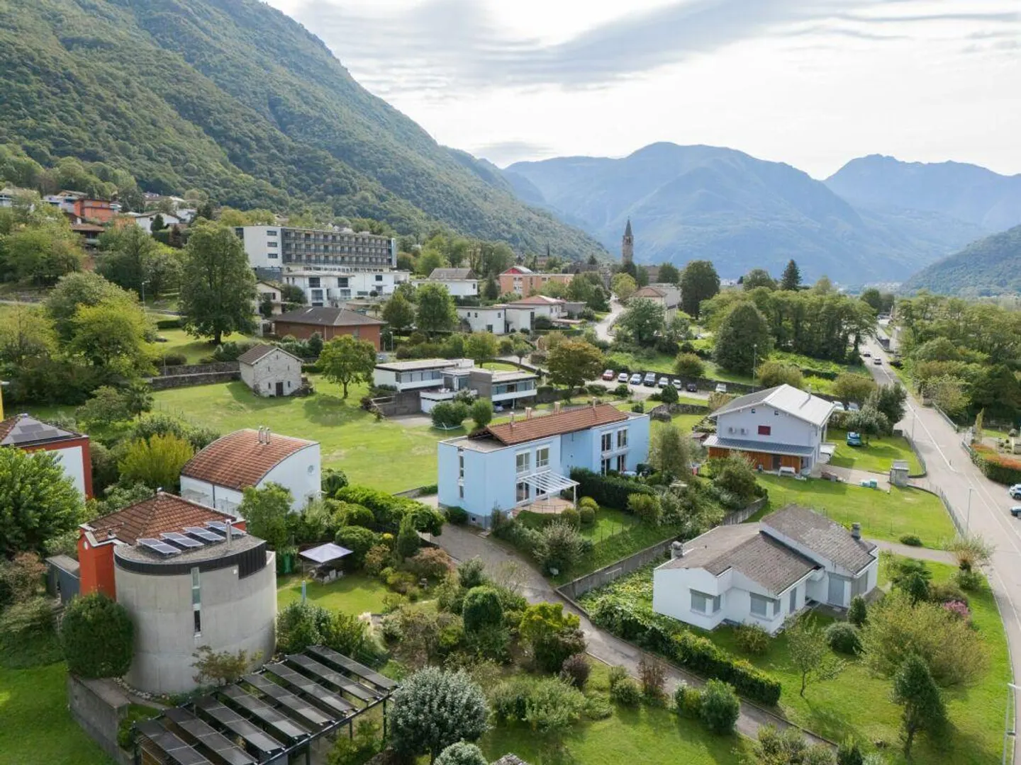 Occasion à ne pas manquer : nous vendons une jolie maison dans un quartier calme... - Photo 2 sur 17