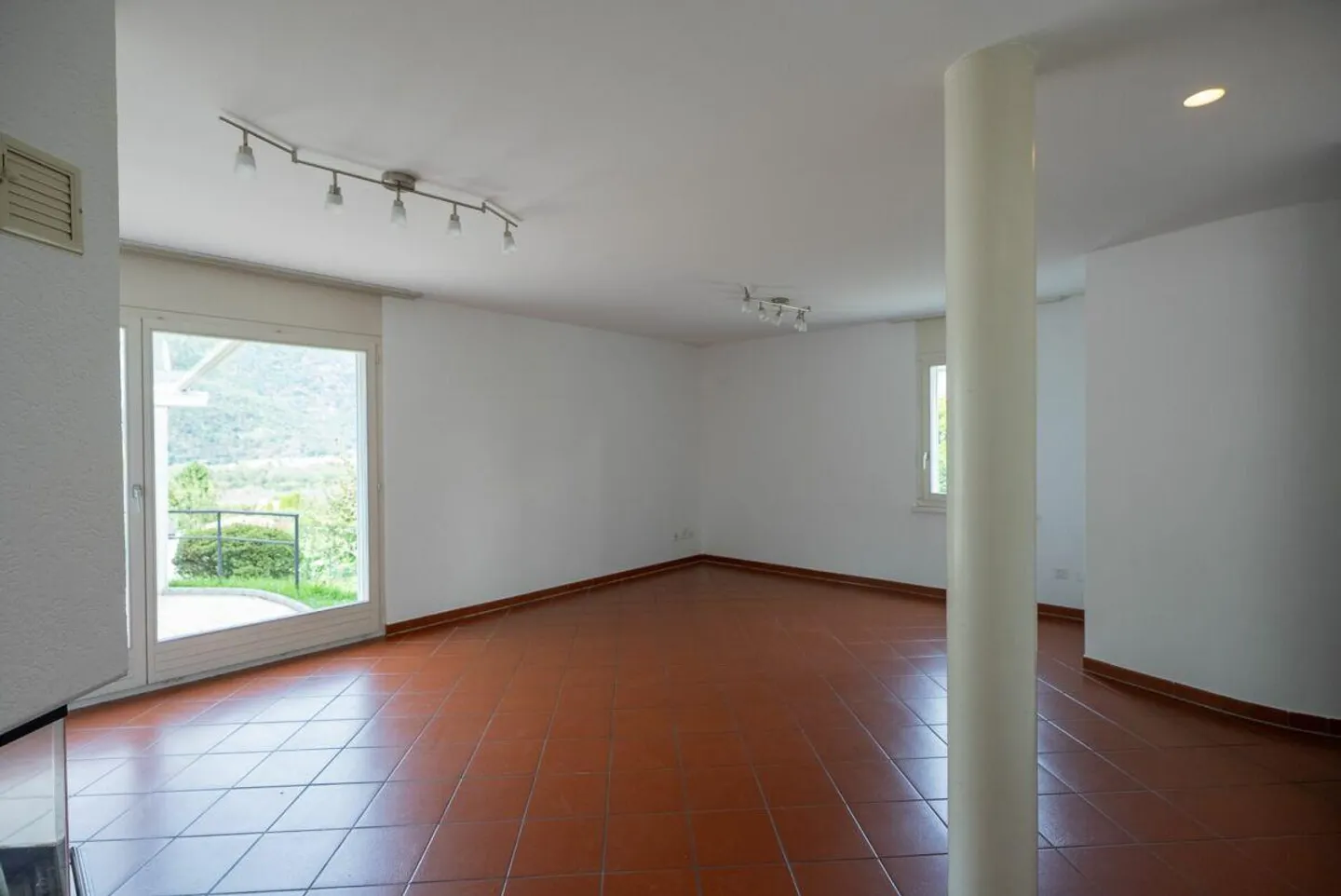 Occasion à ne pas manquer : nous vendons une jolie maison dans un quartier calme... - Photo 6 sur 17