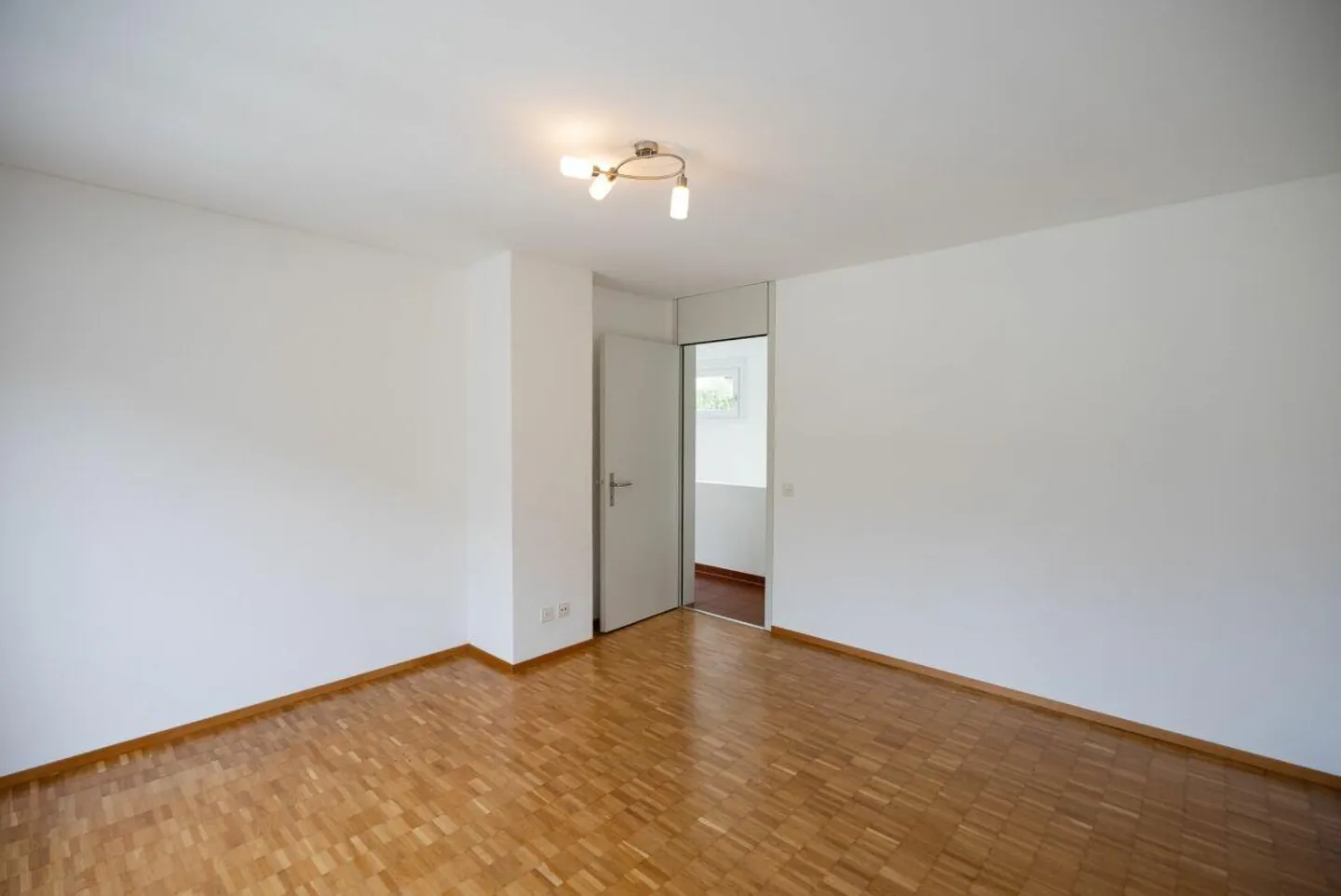 Occasion à ne pas manquer : nous vendons une jolie maison dans un quartier calme... - Photo 12 sur 17