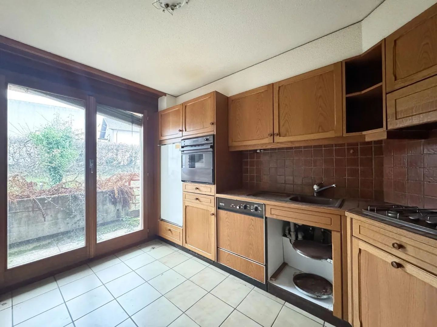 Dreigeschossige Wohnung von 180 m2 zur Renovierung in Nyon - Foto 5 von 13