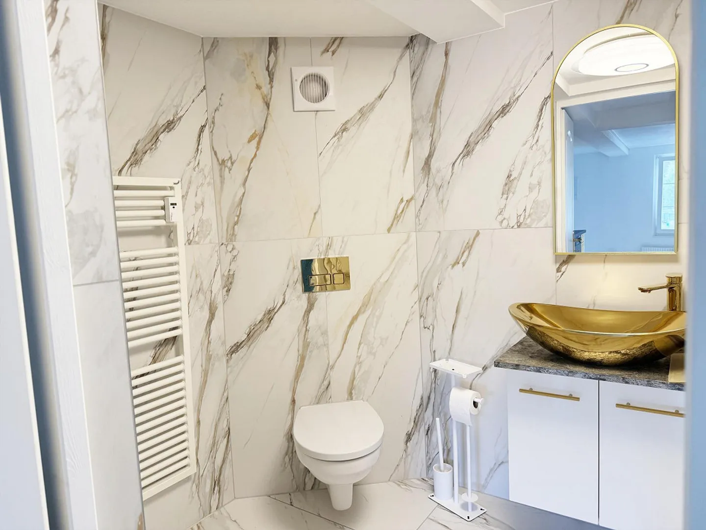 Your Golden Times: Elegant 1.5-Room Loft Apartment. First Occupancy - Photo 7 of 12
