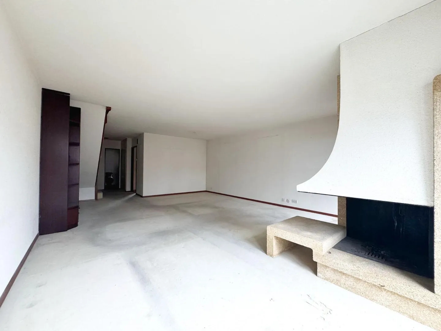 Dreigeschossige Wohnung von 180 m2 zur Renovierung in Nyon - Foto 2 von 13