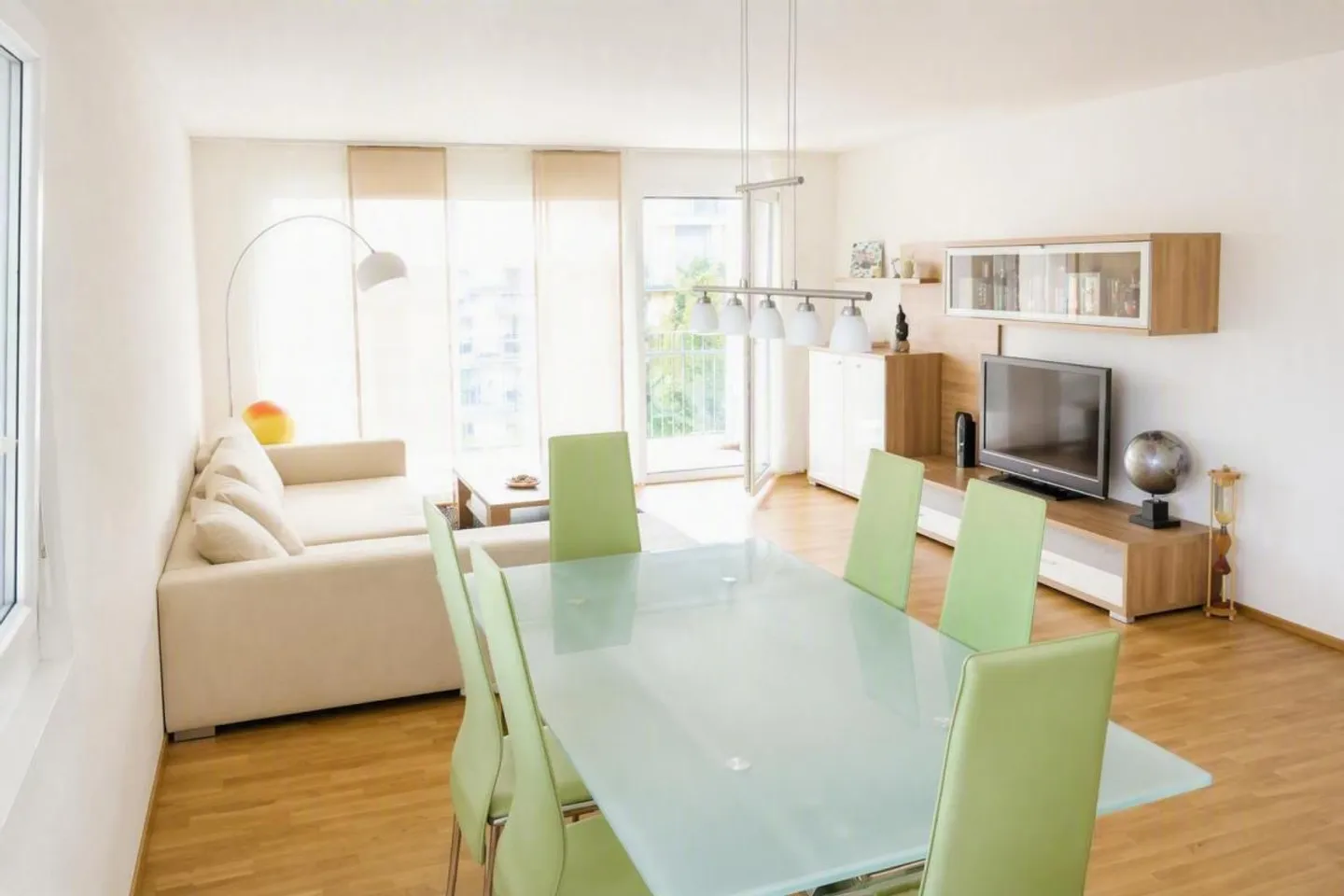 Sunny 3.5-room apartment to feel good in! - Photo 4 of 9
