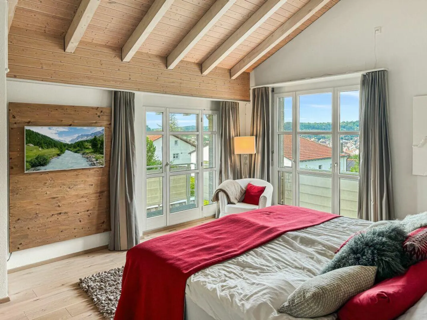 Wohnen & Wohlfühlen - 6.5-Zimmer-Traumhaus mit Gartenparadies in Bu... - Foto 7 von 12