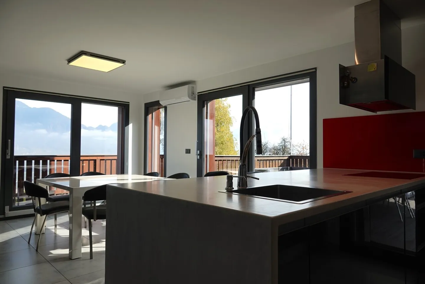 Chalet 5.5 stanze - Foto 3 di 12