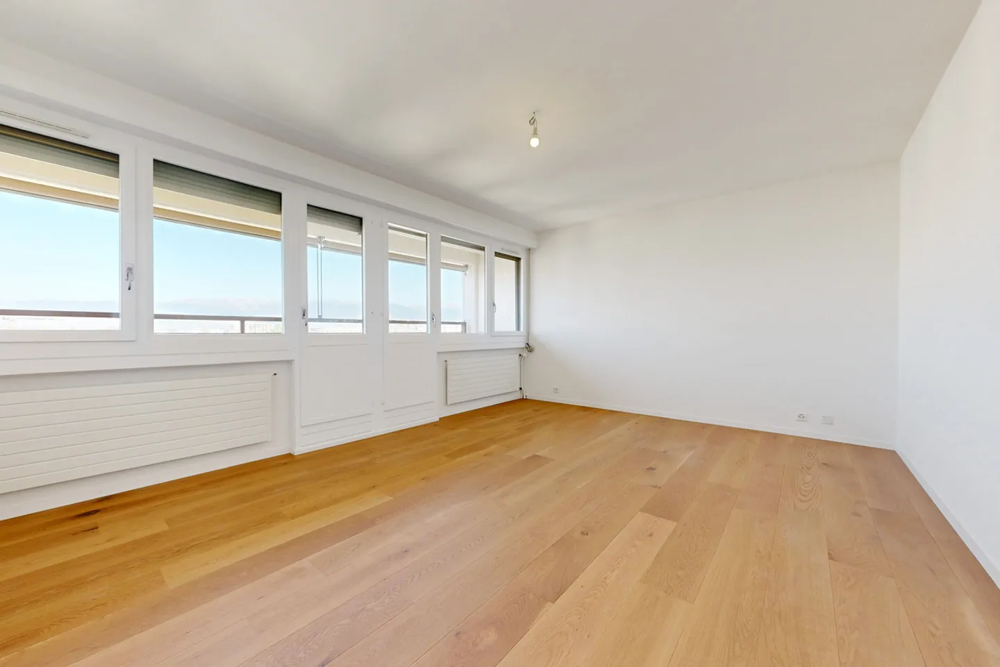 Appartement Lumineux dans Quartier Calme - Photo 4 sur 8