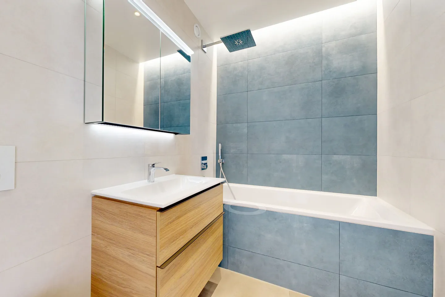 Appartement Lumineux dans Quartier Calme - Photo 7 sur 8
