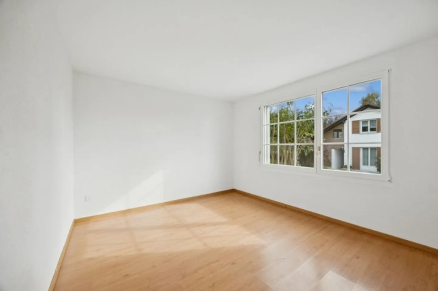 Ampia casa unifamiliare di 6,5 stanze con splendida vista panoramica - Foto 8 di 15