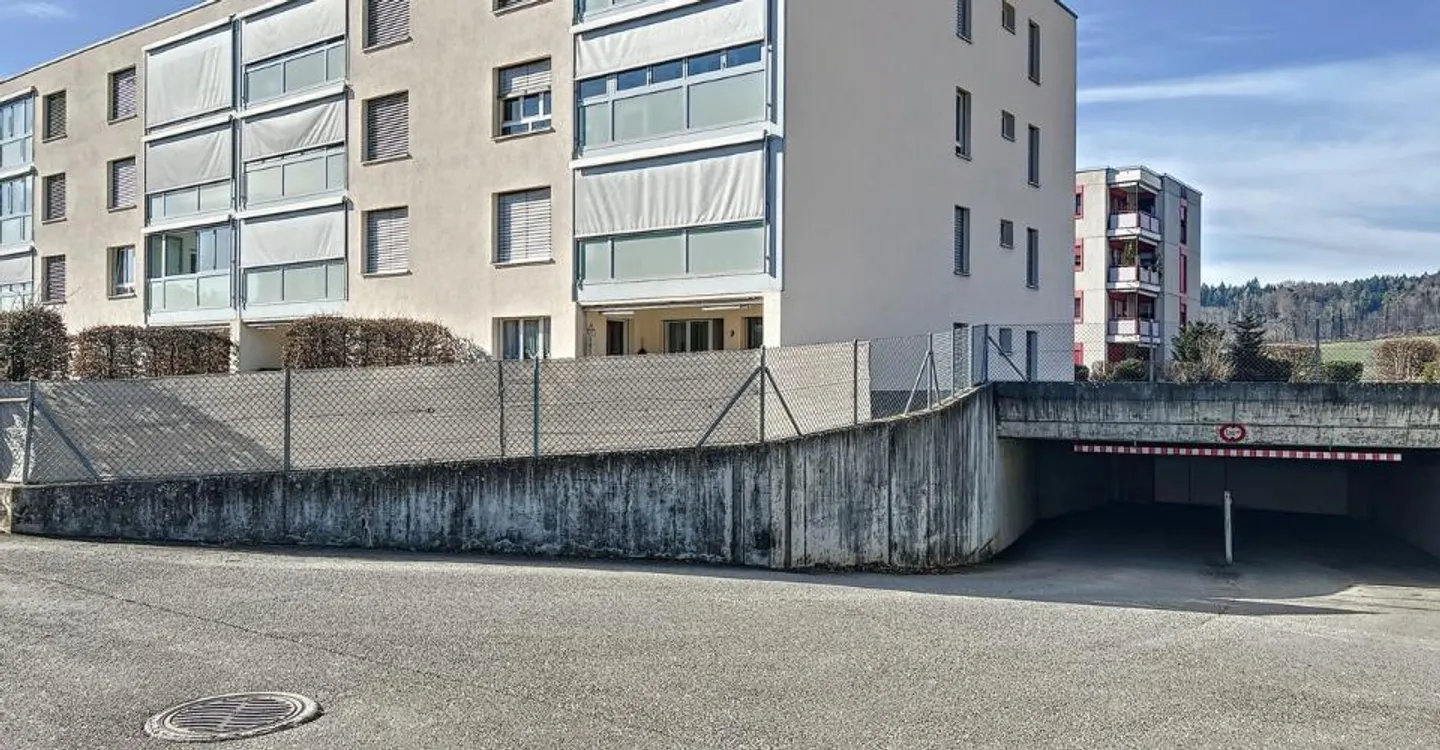 BELFAUX - Place de parc voiture intérieure - Photo 3 sur 3