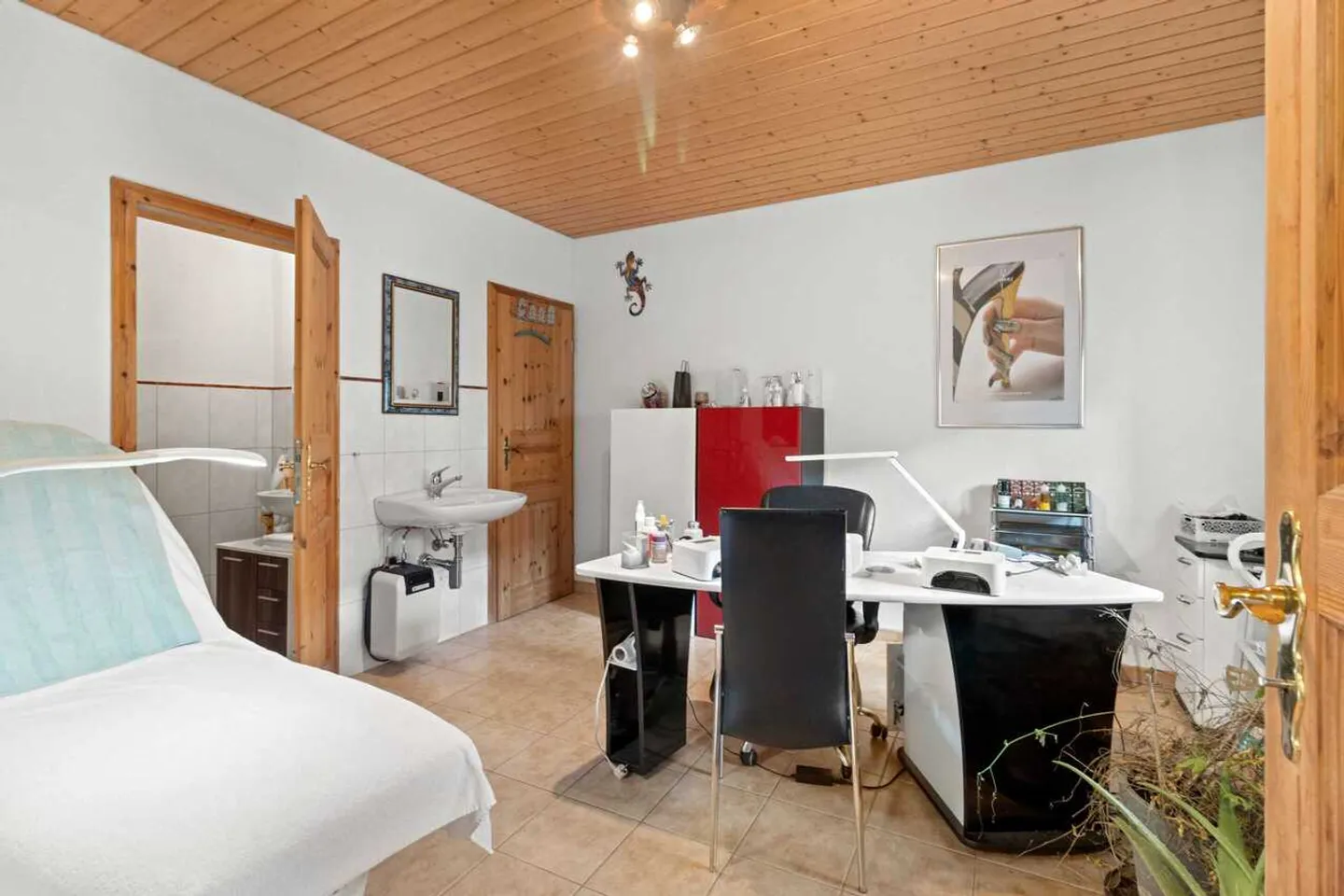 Maison de ville de 9 pièces dans un emplacement calme et rural - Photo 10 sur 13