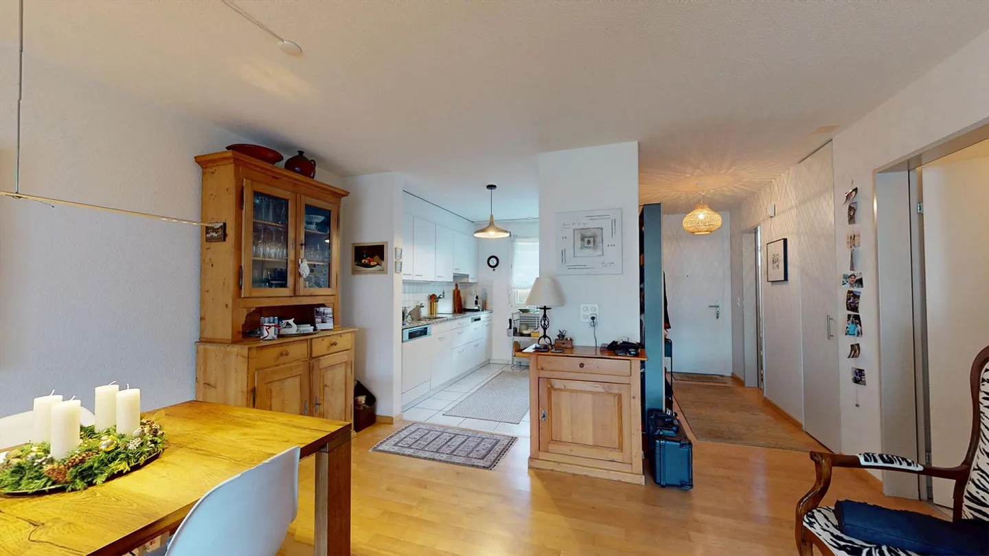 Casa di 4½ stanze / Casa a schiera – quasi in condizioni nuove per intenditori! - Foto 3 di 31