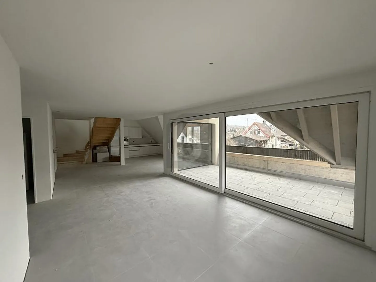 ESCLUSIVO CON GRANDE TERRAZZA SUL TETTO - Foto 1 di 6