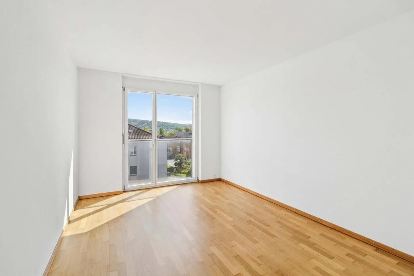 Moderne 2.5-Zimmerwohnung - Foto 3 von 4