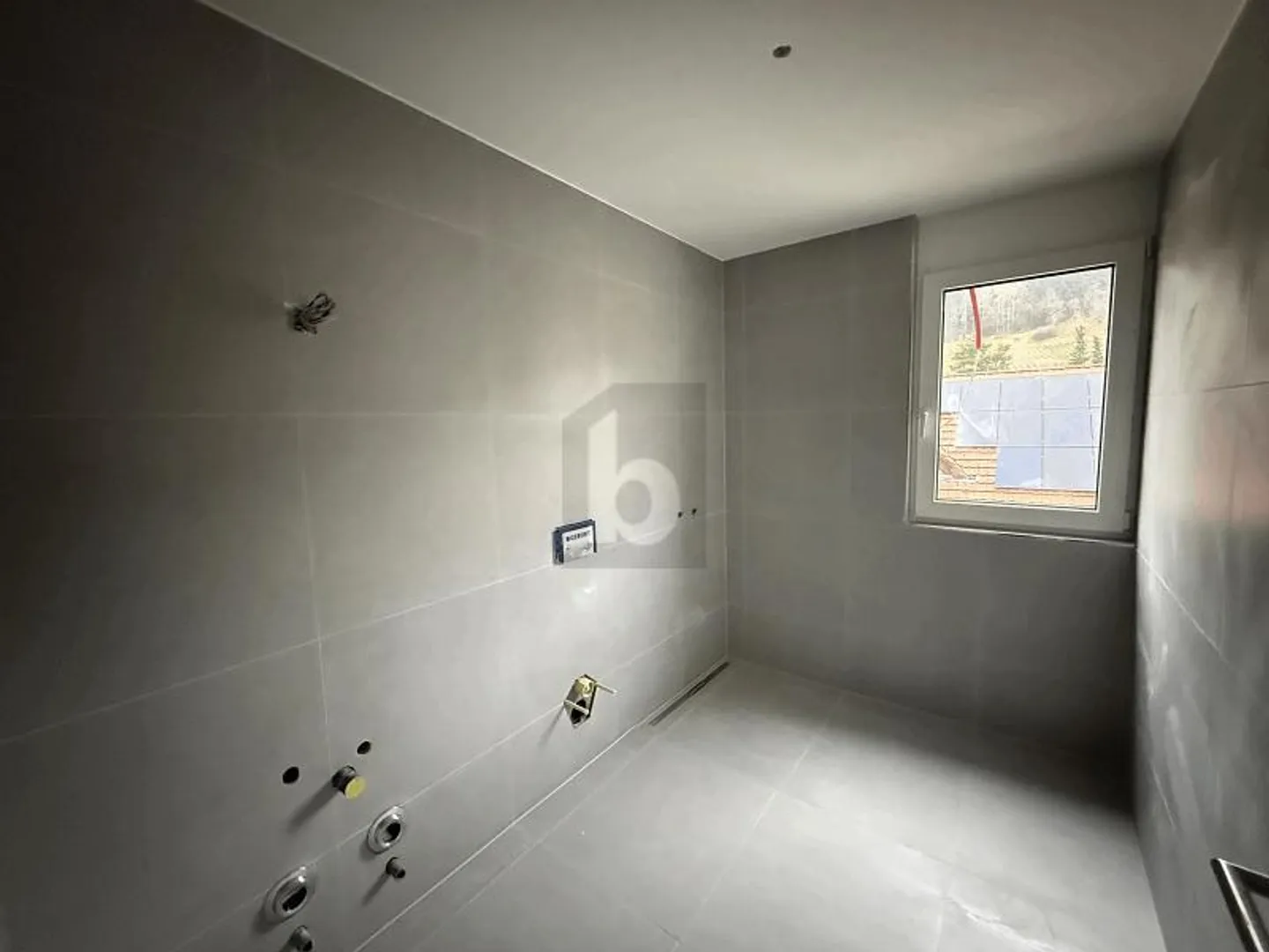 ESCLUSIVO CON GRANDE TERRAZZA SUL TETTO - Foto 5 di 6