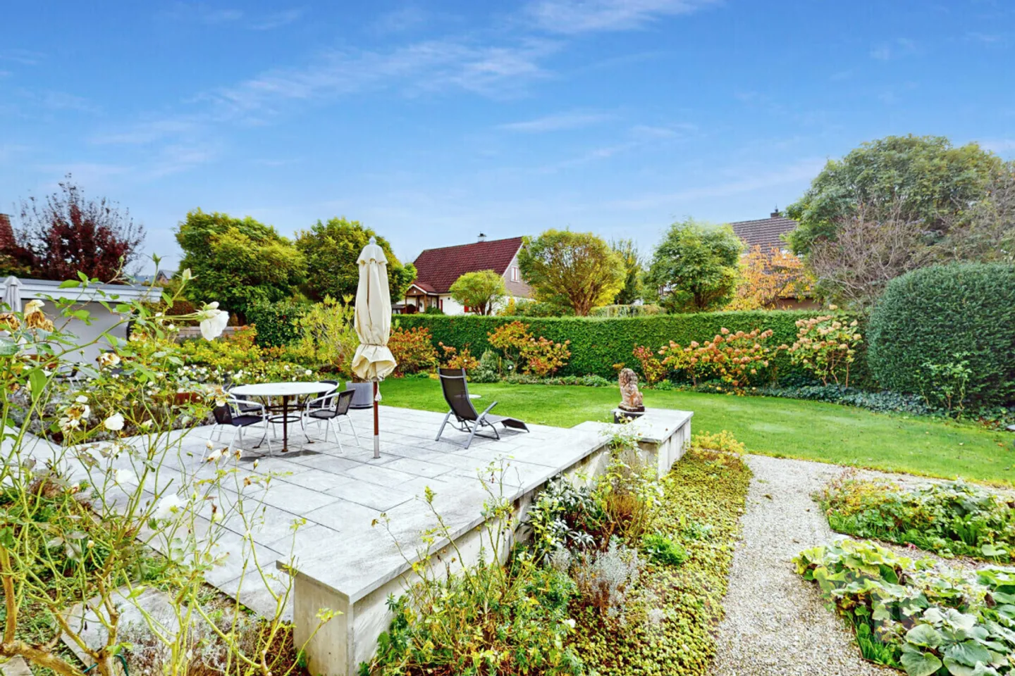 Bellissima casa unifamiliare a Frauenfeld con grande giardino - Foto 1 di 13