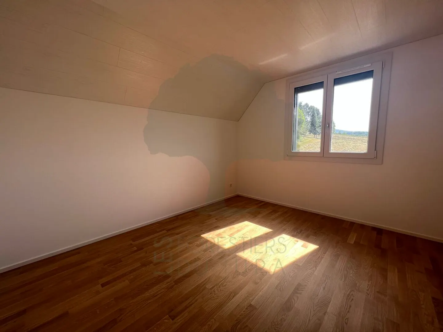 Superbes Minergie P Einfamilienhaus von 200m2 in Porrentruy - Foto 7 von 11