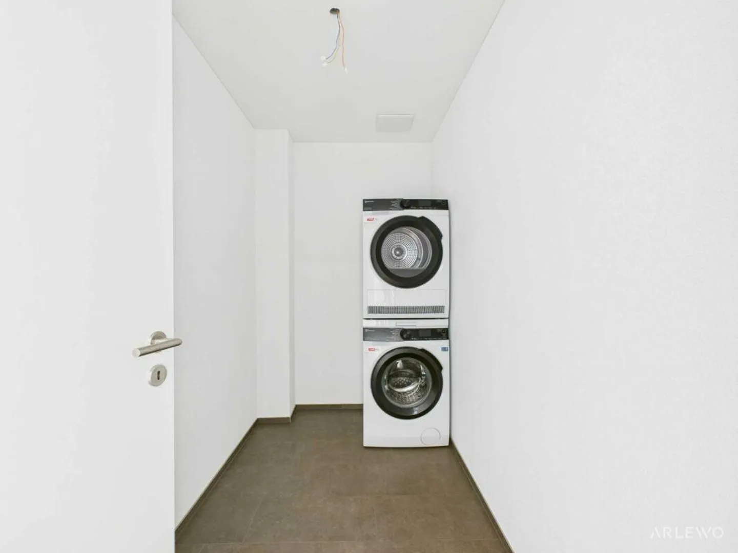 Arrive & Feel Good - Photo 10 of 11