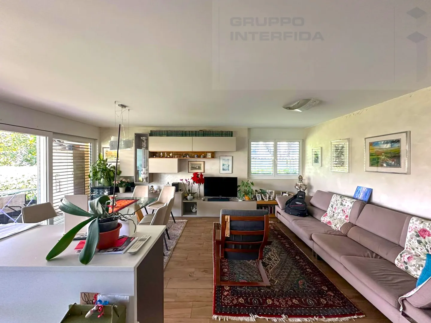 Spacious apartment with garden in exclusive residential complex - Photo 4 of 18