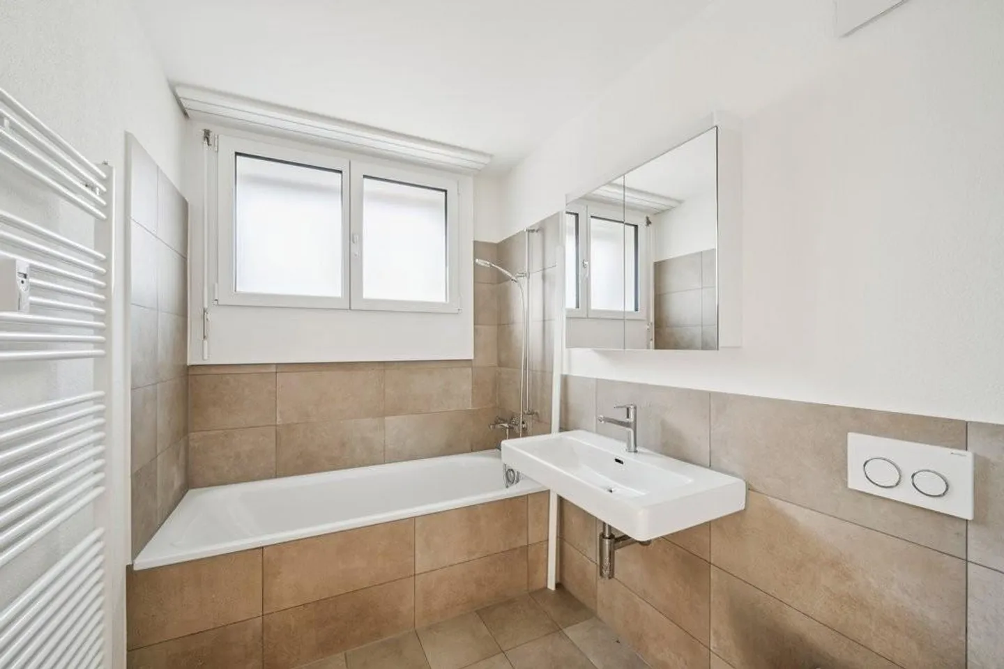 Schöne 4.5 Zimmerwohnung mit Cheminée in Allschwil - Foto 7 von 11