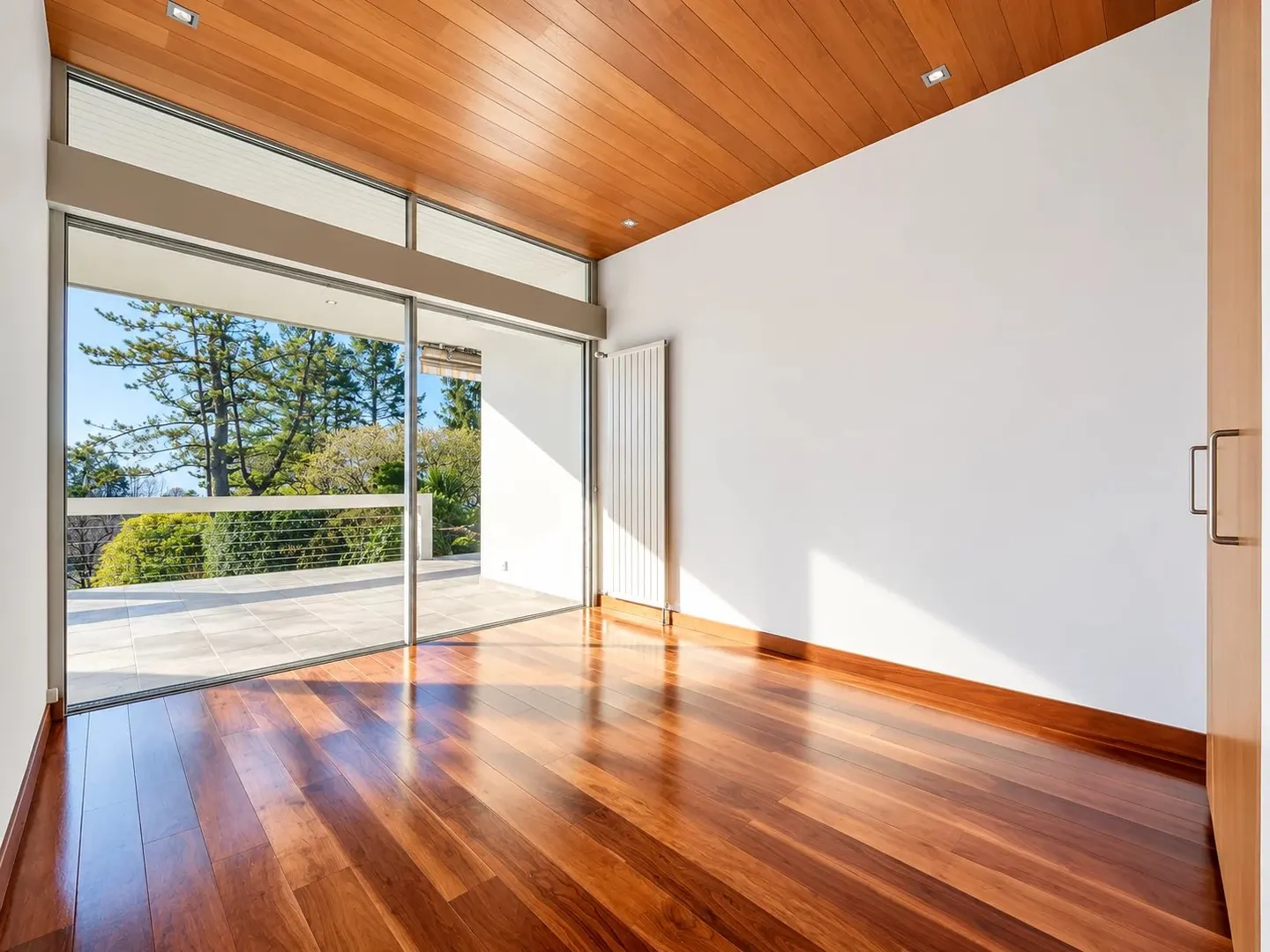 Elegante Villa mit Seeblick - Foto 11 von 13