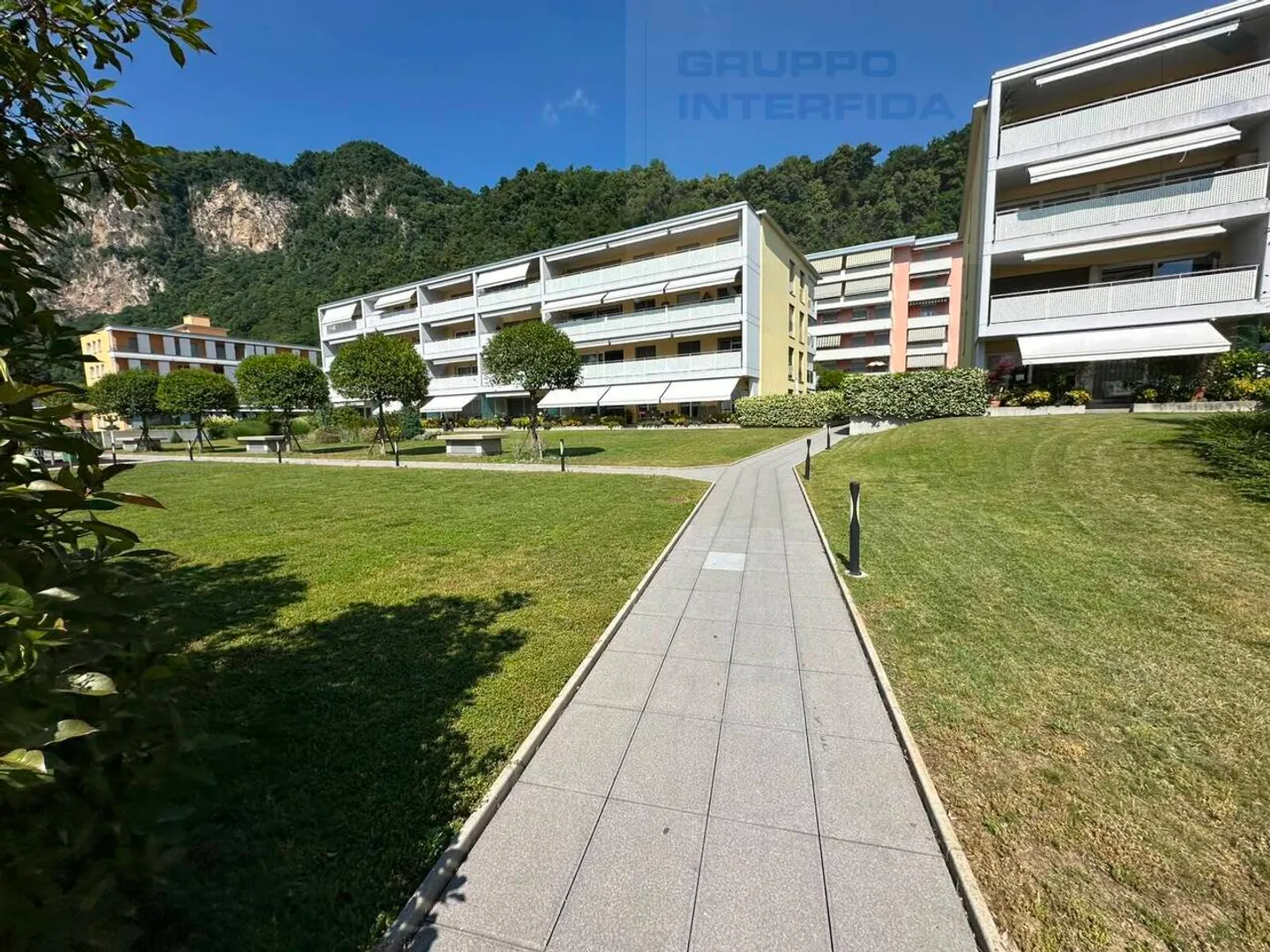 Spacious apartment with garden in exclusive residential complex - Photo 14 of 18